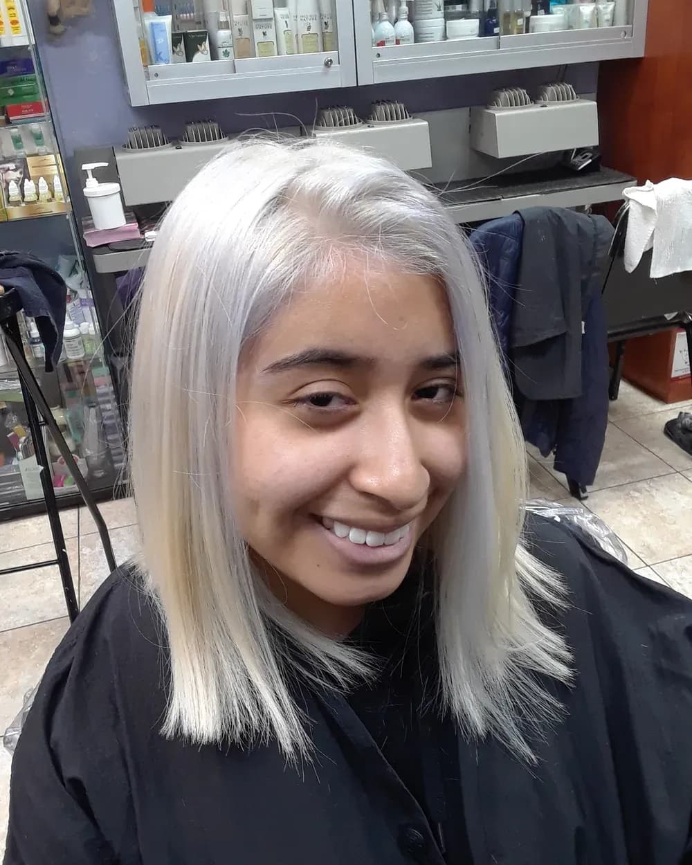 Corte y color platino, Etnia Braids