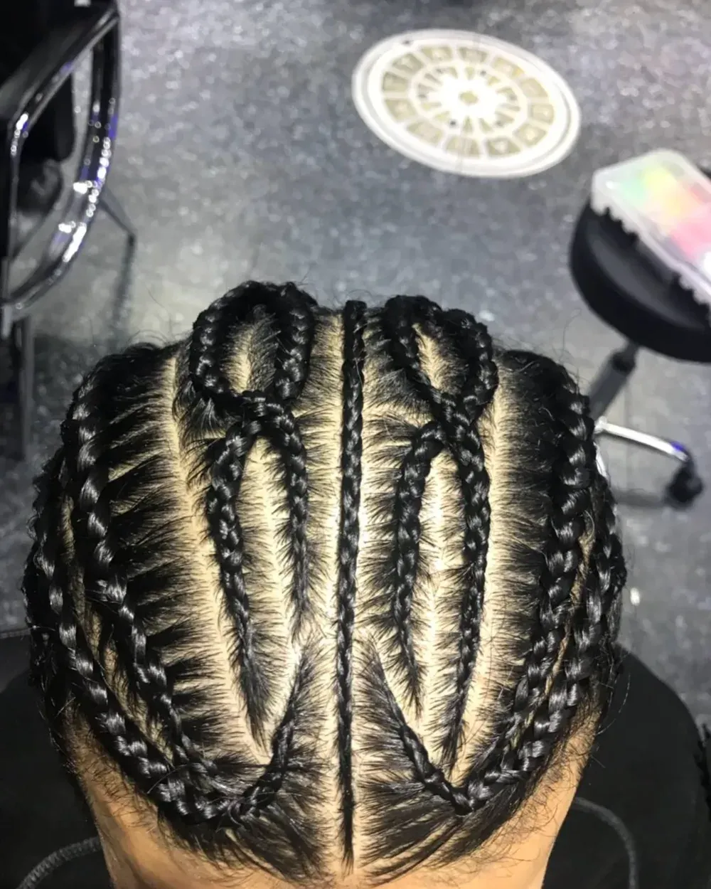 Cornrows con diseño, trabajo de Etnia Braids